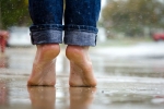 keep your feet neat and clean, feet in monsoon, 4 steps to follow to keep your feet neat and clean in monsoon, Flip flop