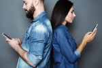 love and relationship, sext, happy couples have similar texting habits suggests new study, Texting habits