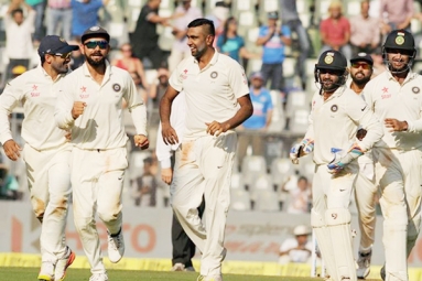 India clinches series, win 4th test by an innings and 36 runs