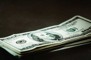 Indians Abroad Earn an Average of Rs 93 Lakh: HSBC Survey Indians Abroad Earn an Average of Rs 93 Lakh: HSBC Survey