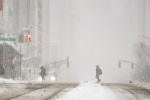 US Snowstorm videos, US Snowstorm disruption, massive snowstorm hits us over 5600 flights cancelled, Building