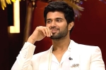 Vijay Deverakonda breaking news, Koffee with Karan updates, vijay deverakonda about his personal life on koffee with karan show, Sara ali khan