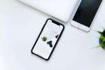 Apple, India, apple in talks of shifting iphone production from china to india, Iphone production