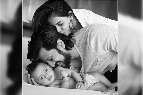 Genelia, Riteish set to welcome new baby into family?},{Genelia, Riteish set to welcome new baby into family?